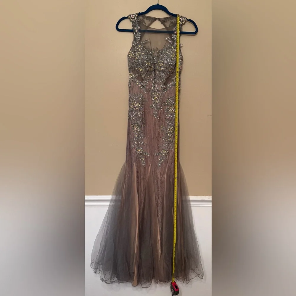 Jovani 98665 prom dress in gunmetal grey. Lace underlay & illusion neckline Sz 6 - Picture 4 of 16